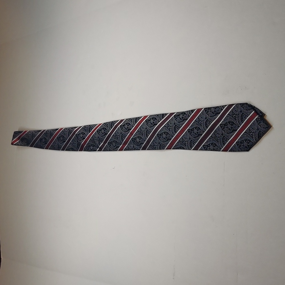 04. Pronto Uomo Striped Necktie